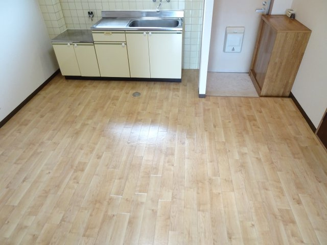 レジデンスカワセの居間・リビング