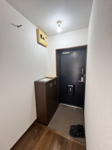 ヒーローマンション･グランデの玄関