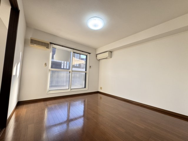 ヒーローマンション･グランデの居間・リビング