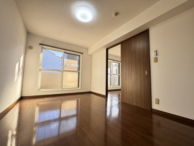 ヒーローマンション･グランデの洋室