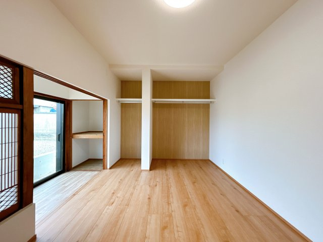 星原町　中古戸建の洋室