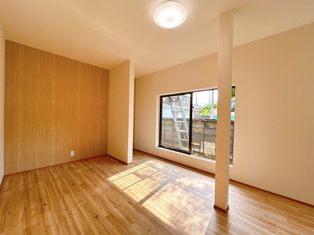 星原町　中古戸建の洋室