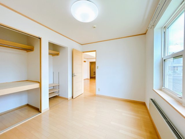 足寄郡陸別町字陸別原野基線３３０－１０１　平家建中古売家の洋室|【現況】北側6帖洋室別アングルです。
