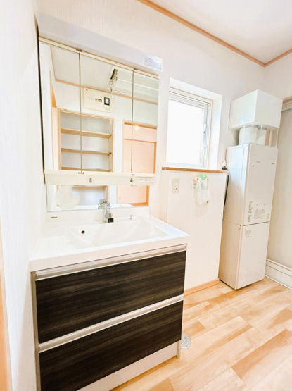 【洗面所】 | 足寄郡陸別町字陸別原野基線３３０－１０１　平家建中古売家 | 【現況】洗面台です。