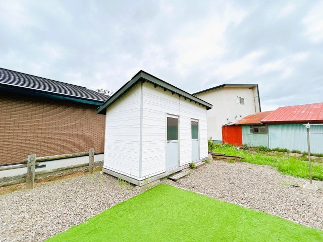 足寄郡陸別町字陸別原野基線３３０－１０１　平家建中古売家の収納|【現況】物置です。