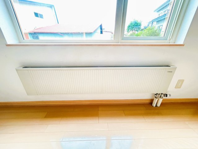 【冷暖房・空調設備】 | 足寄郡陸別町字陸別原野基線３３０－１０１　平家建中古売家 | 【現況】セントラル暖房もついています。