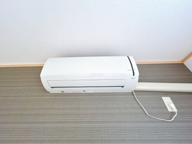 【冷暖房・空調設備】 | 足寄郡陸別町字陸別原野基線３３０－１０１　平家建中古売家 | 【現況】エアコンです。