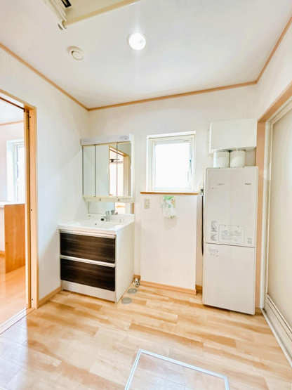 【洗面所】 | 足寄郡陸別町字陸別原野基線３３０－１０１　平家建中古売家 | 【現況】洗面所です。