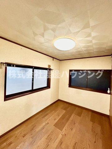 門真市堂山町一戸建のその他|窓