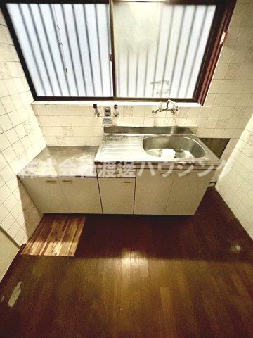 門真市堂山町一戸建のキッチン