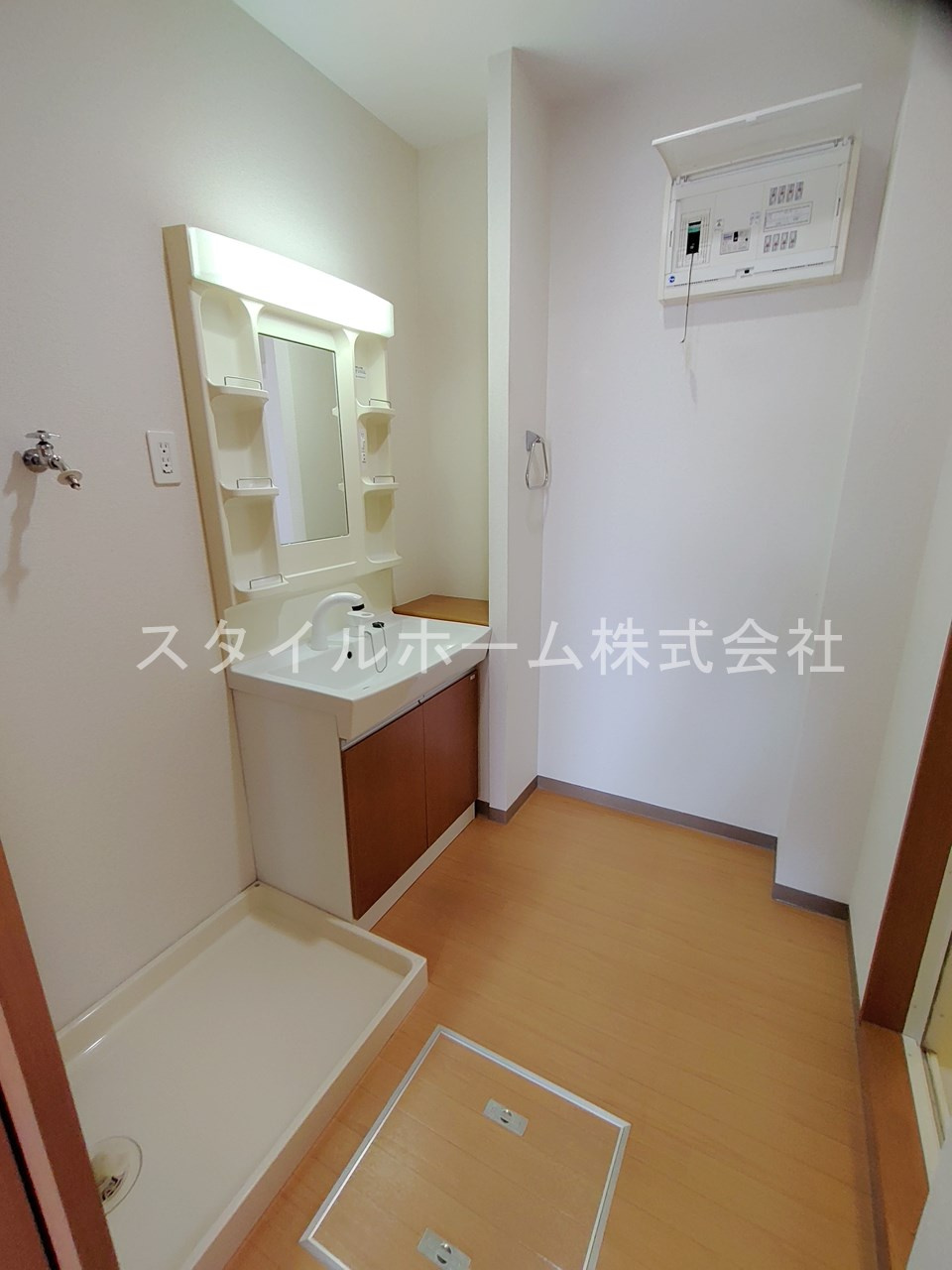 グラスフルールＢの洗面所