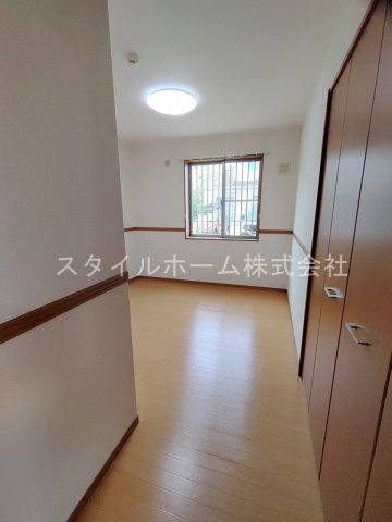 グラスフルールＢの居間・リビング