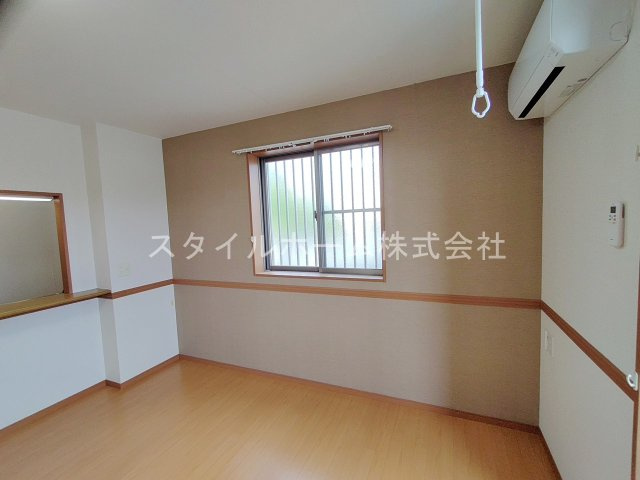 グラスフルールＢの居間・リビング