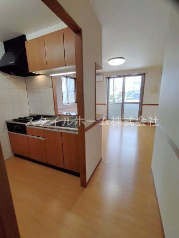 グラスフルールＢの居間・リビング