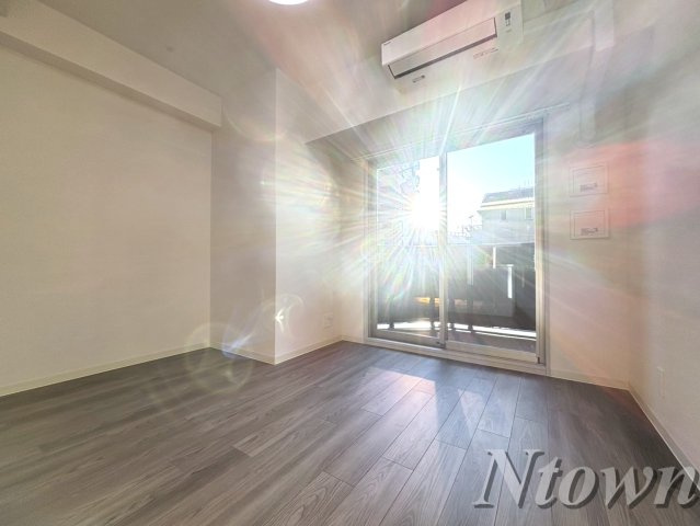 【居間・リビング】 | プレサンス丸の内サージュ | ゆったり過ごせる居間です