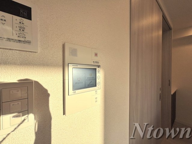 【セキュリティ】 | プレサンス丸の内サージュ | モニター付きインターホンです