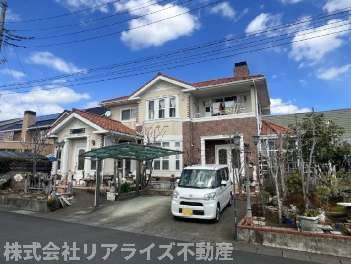 ひたちなか市　ヨーロピアン調住宅の外観|重厚感のあるヨーロピアン調の邸宅☆ぜひ、内見にてご体感ください^^