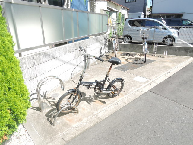 マイホーム滝頭Ⅱのその他共用部分|敷地内駐輪場