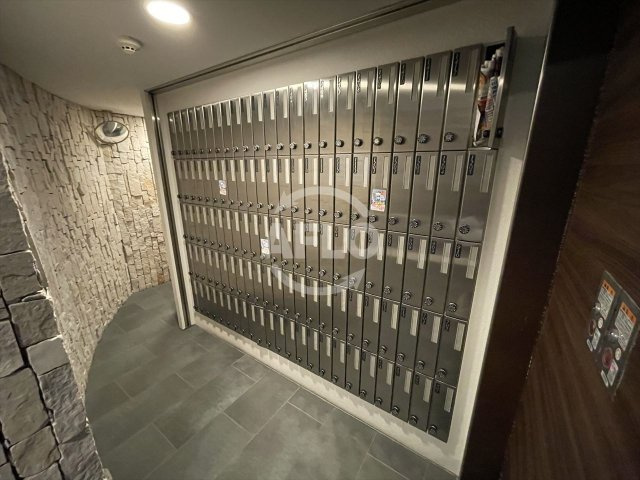 SERENiTE本町エコートのその他共用部分|SERENiTE本町エコート　メールボックス