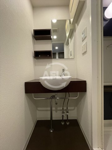 SERENiTE本町エコートの洗面所|SERENiTE本町エコート(セレニテ本町エコート)　　独立洗面台