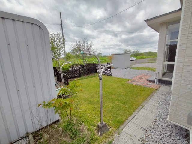 〔価格改定380万円から280万円へ値下〕大楽毛二線【平屋】中古住宅の庭