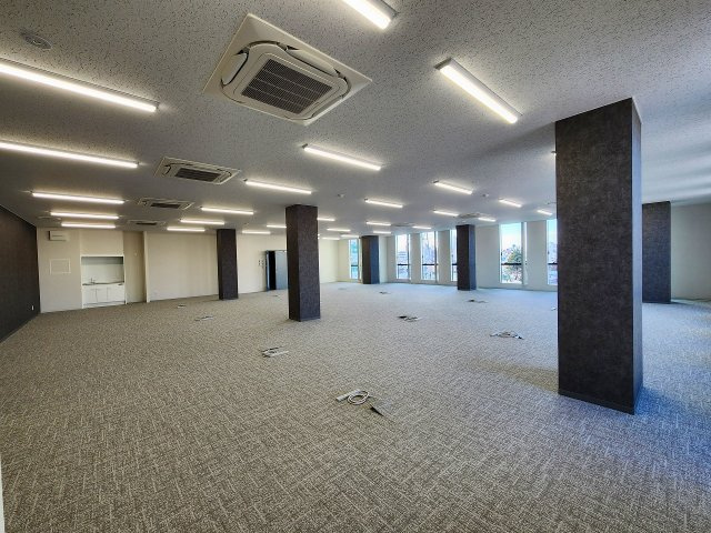 KARIYA ISSHIKI BLDの内装|4階　室内（分割前）