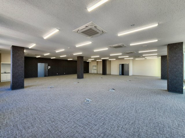 KARIYA ISSHIKI BLDの内装|4階　室内（分割前）