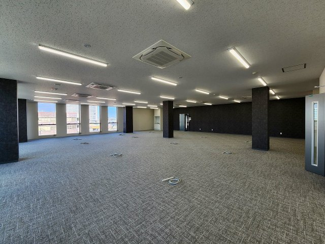 KARIYA ISSHIKI BLDの内装|4階　室内（分割前）