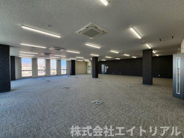 KARIYA ISSHIKI BLDの内装|4階　室内（分割前）