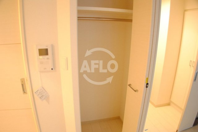 プレサンス心斎橋ラヴィの収納|プレサンス心斎橋ラヴィ　クローゼット