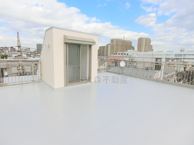 本羽田1丁目　戸建てのバルコニー