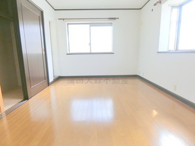 本羽田1丁目　戸建ての洋室|洋室9帖