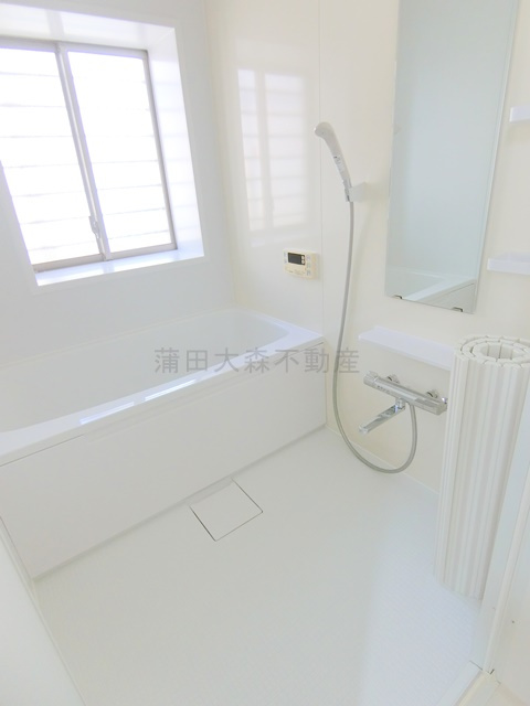 本羽田1丁目　戸建ての浴室