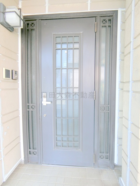本羽田1丁目　戸建ての玄関