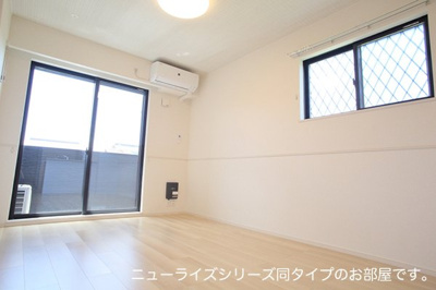 【居間・リビング】 | ラ・ヴィータ・ドゥーエ南門真 | 同一商品