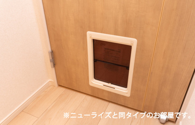 【玄関】 | ラ・ヴィータ・ドゥーエ南門真 | 同一商品