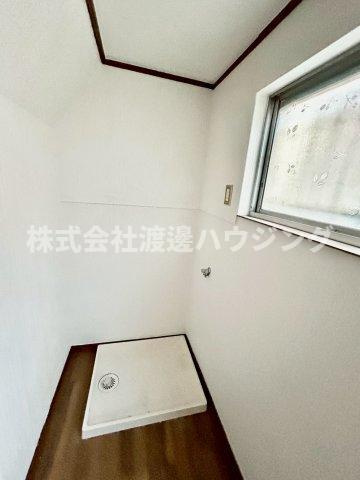 門真市野里町のテラスの設備|室内洗濯パン