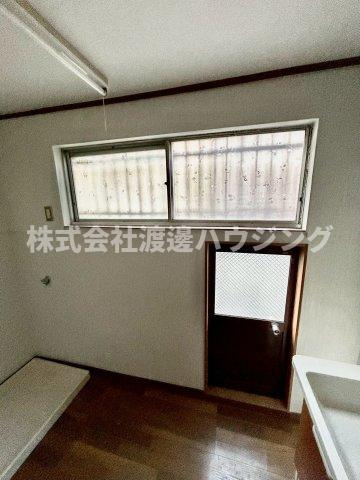 門真市野里町のテラスの内装