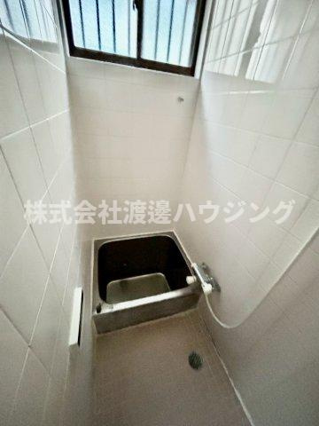 門真市野里町のテラスの浴室