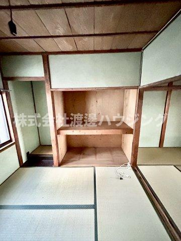 門真市野里町のテラスの収納