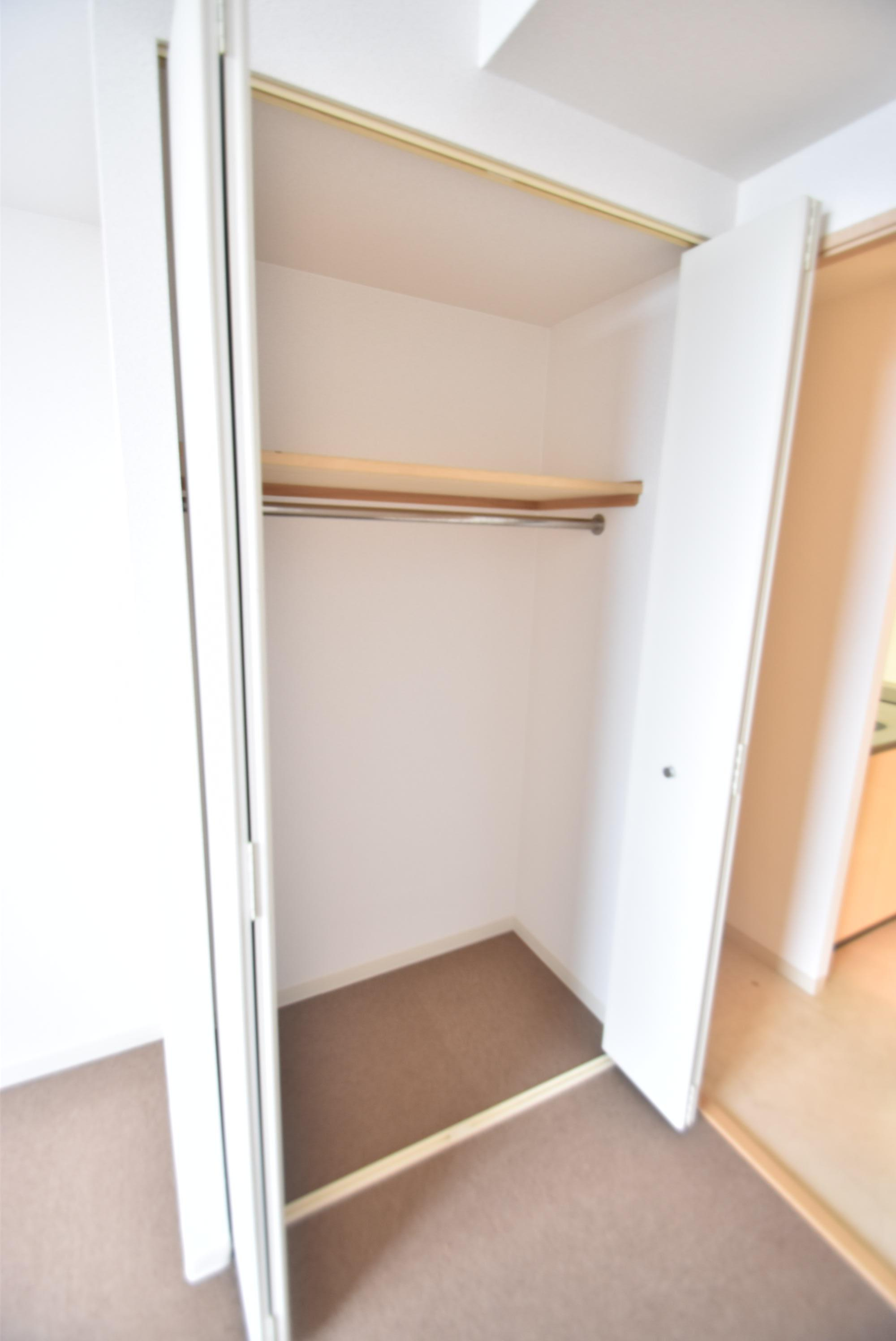 大阪市城東区鴫野西１丁目の賃貸マンションの収納