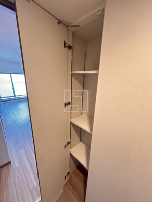 【収納】 | プレサンスロジェ堺筋本町 | プレサンスロジェ堺筋本町　物入