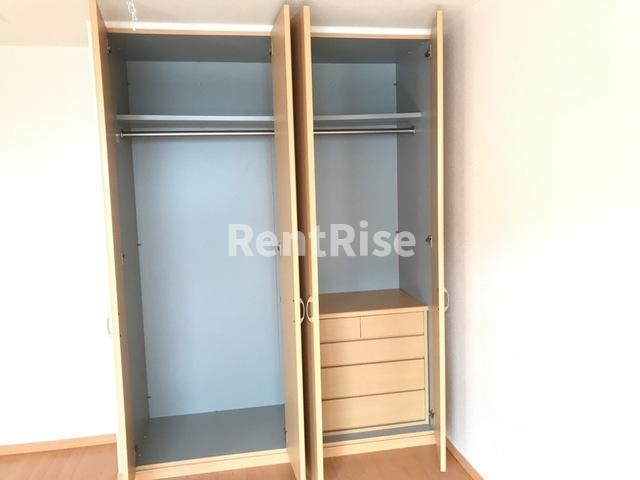 プロニティの洋室|南洋室クローゼット(イメージ)