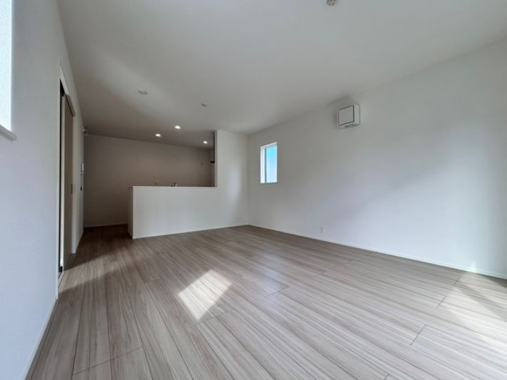 仲介手数料無料　LIGNAGE狭山市水野第2期・新築平屋戸建の居間・リビング