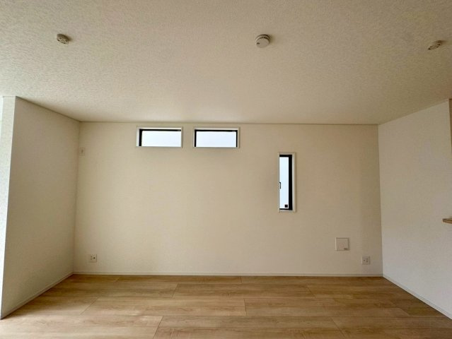 クレイドルガーデンうるま市石川 第７・４号棟のその他|明るく広々としたLDK16帖