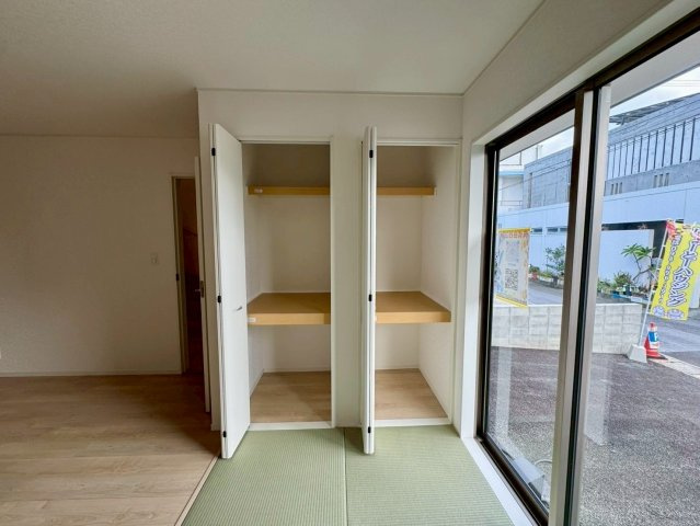 クレイドルガーデンうるま市石川 第７・４号棟の収納|生活に和の趣をもたらすタタミコーナー３帖・押し入れ収納付き