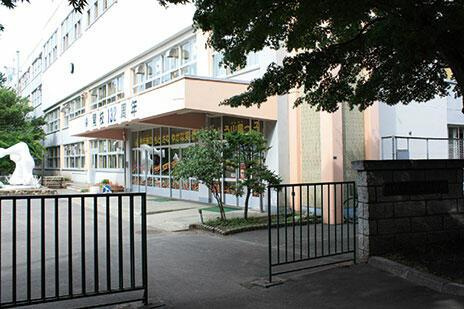 グランファーレ札幌山鼻ロワイヤルの周辺|札幌市立山鼻小学校まで446m 