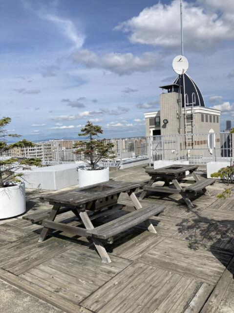 グランファーレ知事公館レジデンスのその他共用部分|屋上庭園　バーベキューテーブル