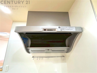 パワフルな吸引力で調理中の臭気等をしっかり処理してくれ、室内を快適に保ってくれます。