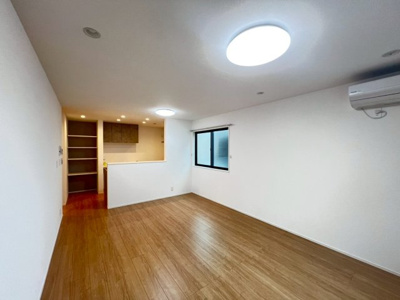 【居間・リビング】 | 上穂積１丁目戸建